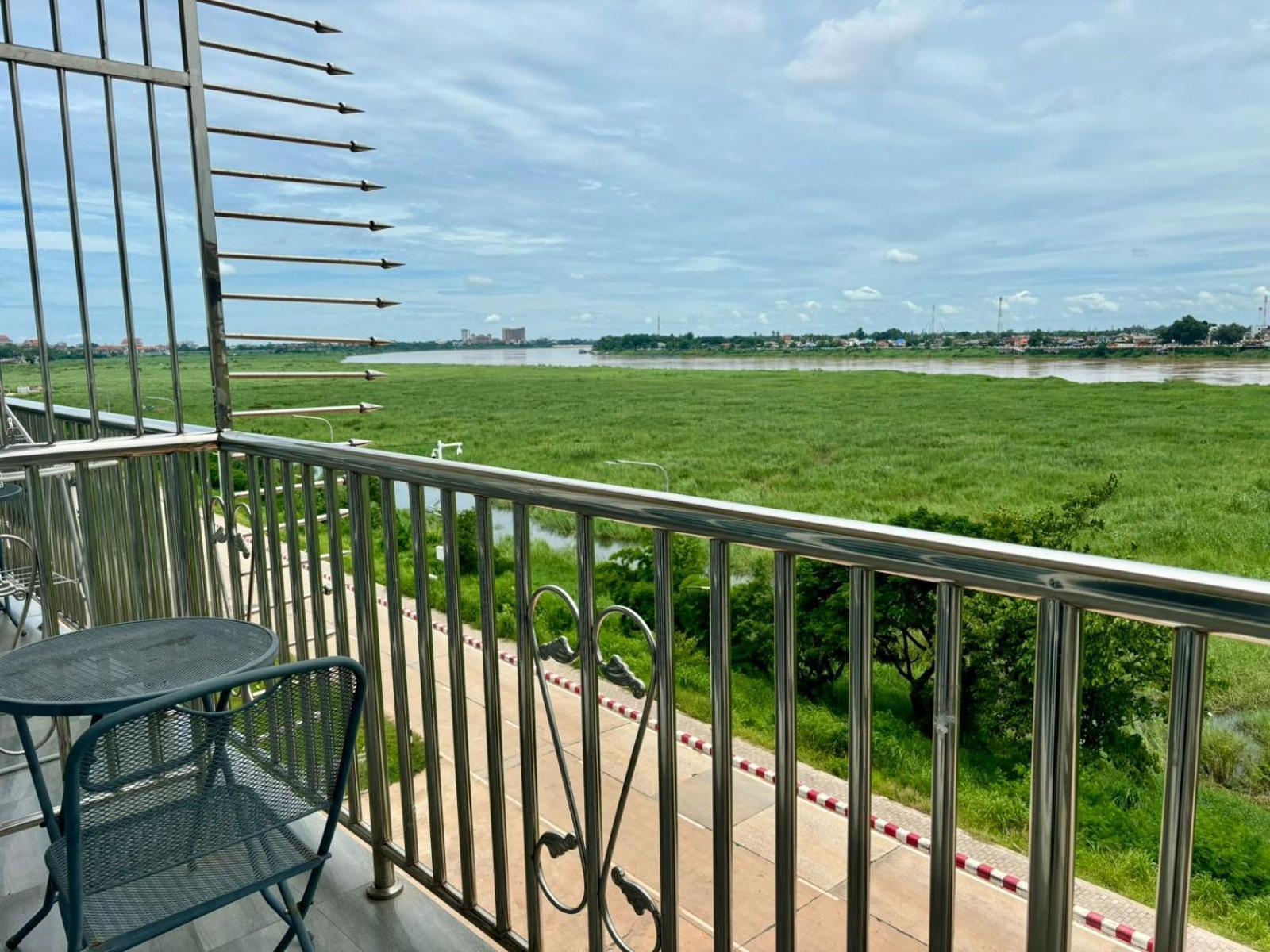Sunset Mekong Apartment Βιεντιάν Εξωτερικό φωτογραφία